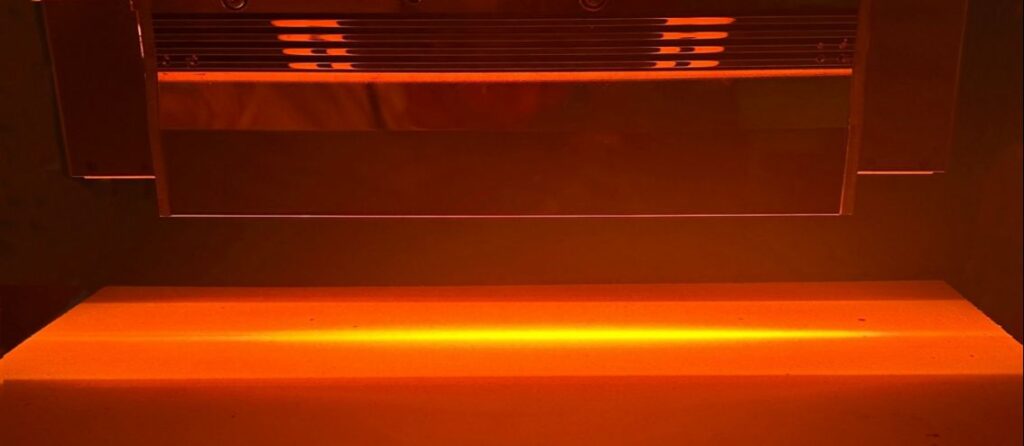 Pemanas garis halogen berkemampuan tinggi tipe fokus Seri HLH-65