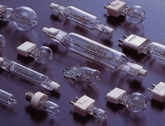 Proses pengembangan mengarah ke lampu halogen Proses pengembangan mengarah ke lampu halogen